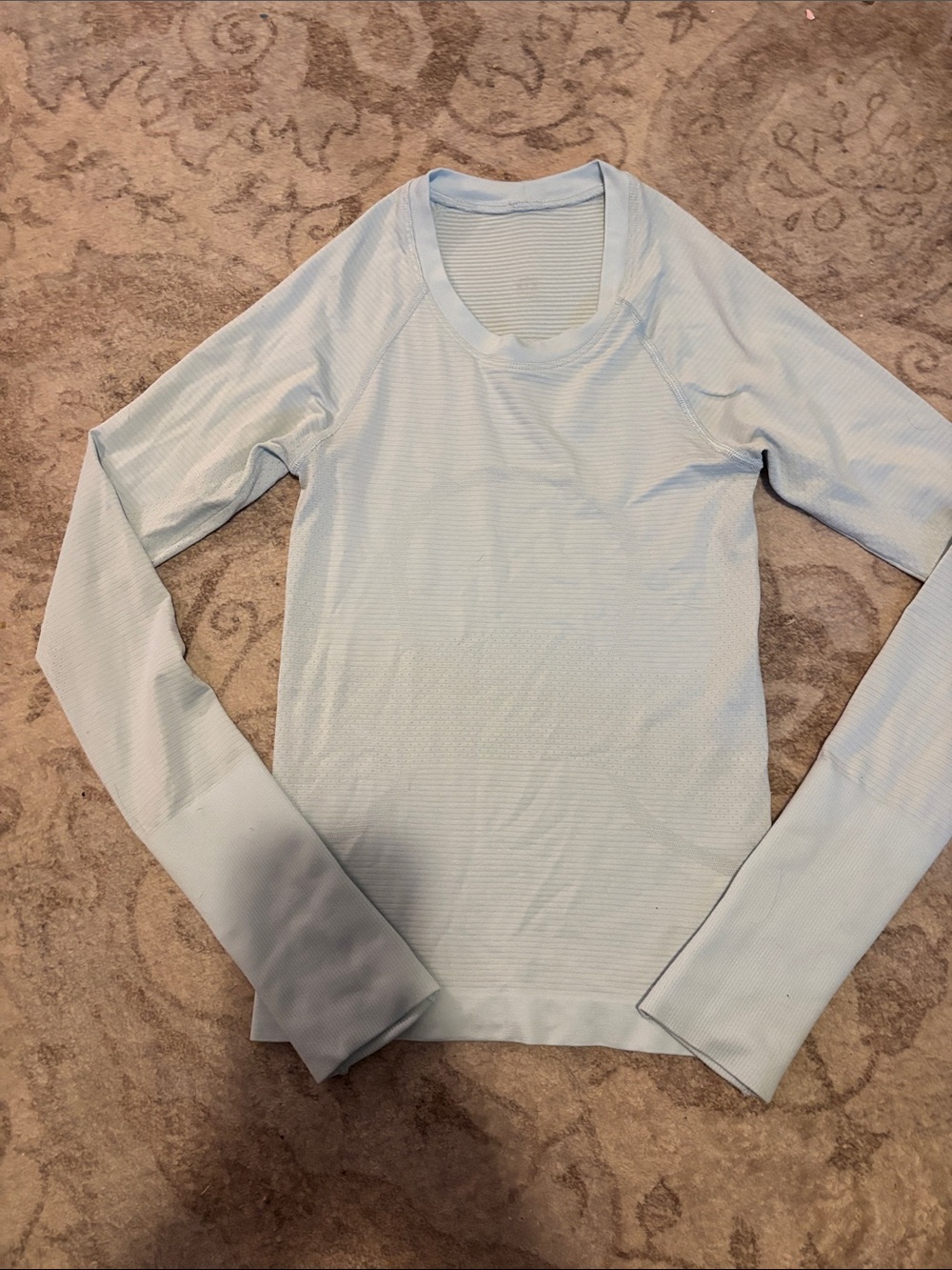 lululemon athletica light blue long sleeve top - Picture 4 of 4
